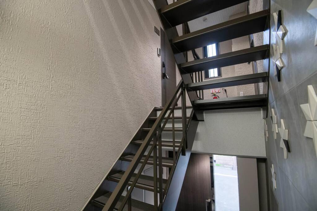 Apartamento 浅草禅心居301室 浅草駅徒歩15分 2024年4月ニューオープン 43平米丸貸し切り ダブルベット2台と畳敷き布団2組 家庭式用品設備完備 Tóquio